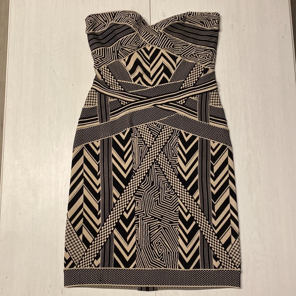 Herve Leger Dresses & Skirts - Herve Leger Vintage Black and White Printed Strapless Bandage Mini Dress - M